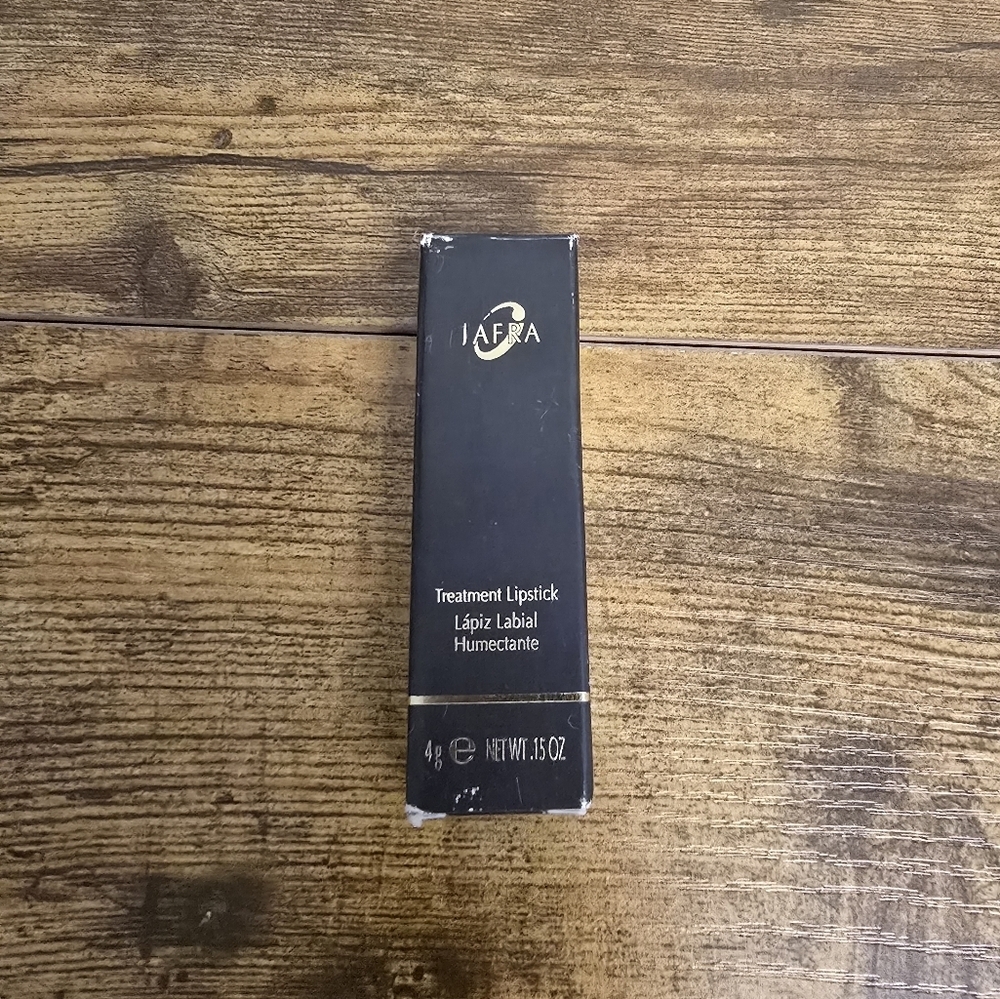 New Jafra Treatment Lipstick